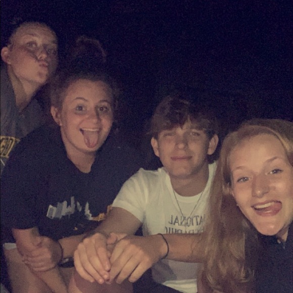 Meet your Posher, Megan - Picture 4 of 4